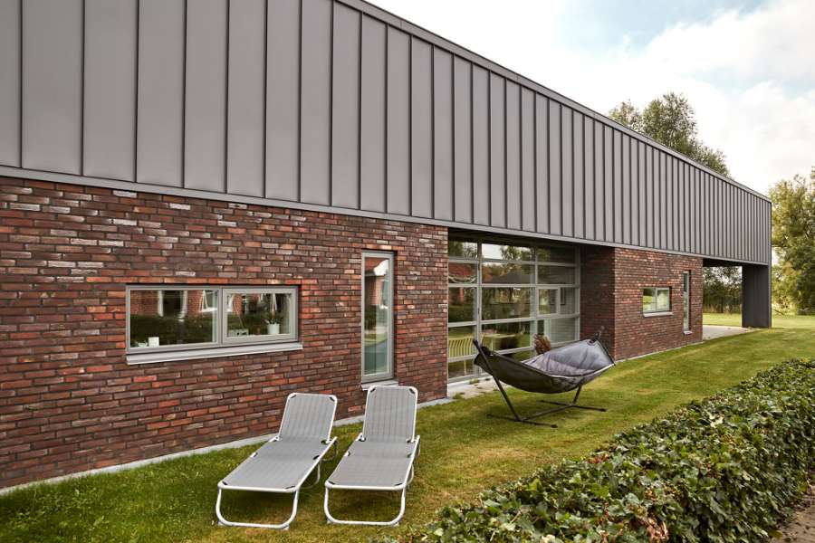 Materialer i smukt samspil, Engparken 1, 9500 Rørbæk